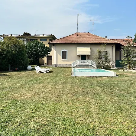 Casa Matilde Con Piscina Sesto Calende