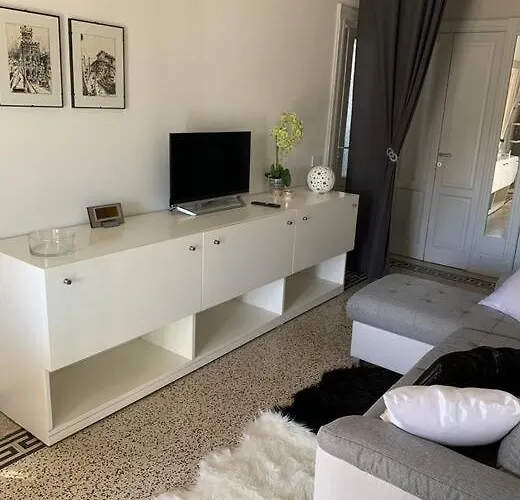 Semesterbostad Casa Matilde Accogliente Casa Immersa Nel Sesto Calende